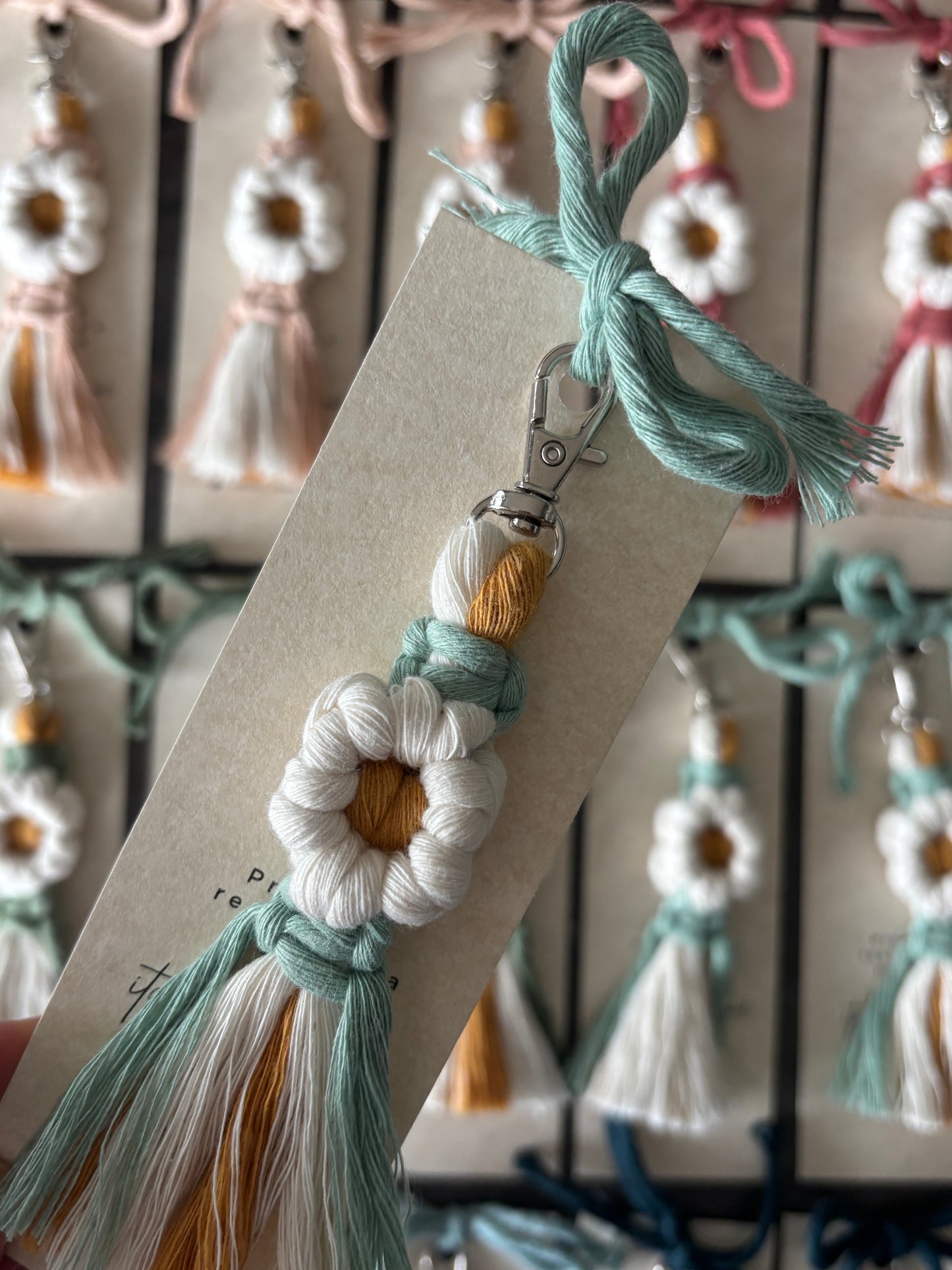 Portachiavi a fiore | Bomboniere in macramè