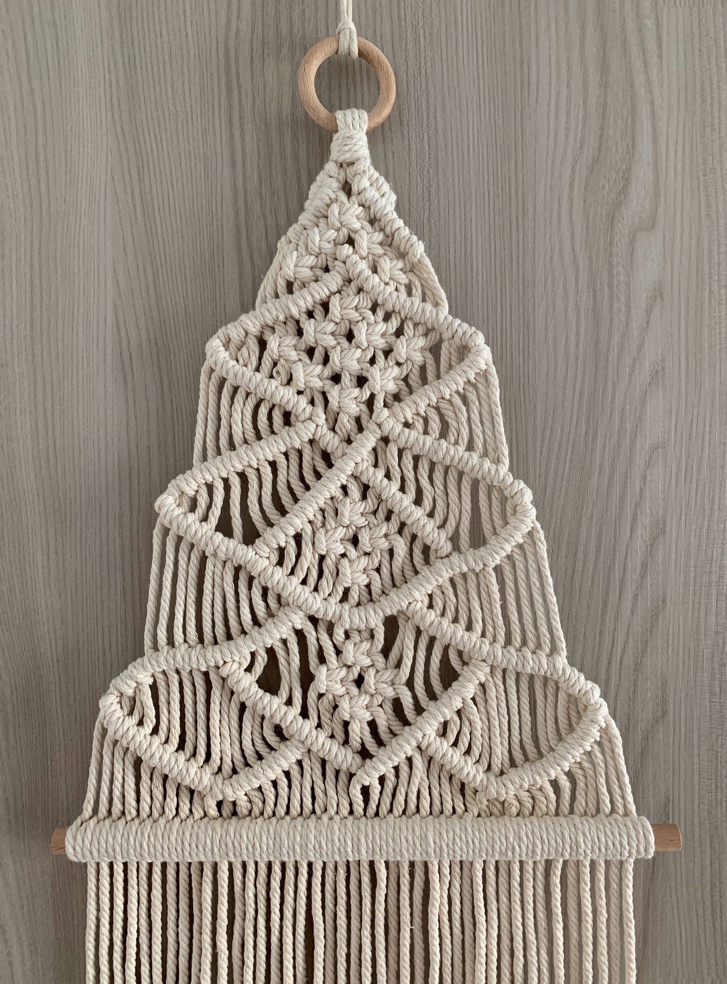 Decorazione boho natalizia in macramè - albero di Natale