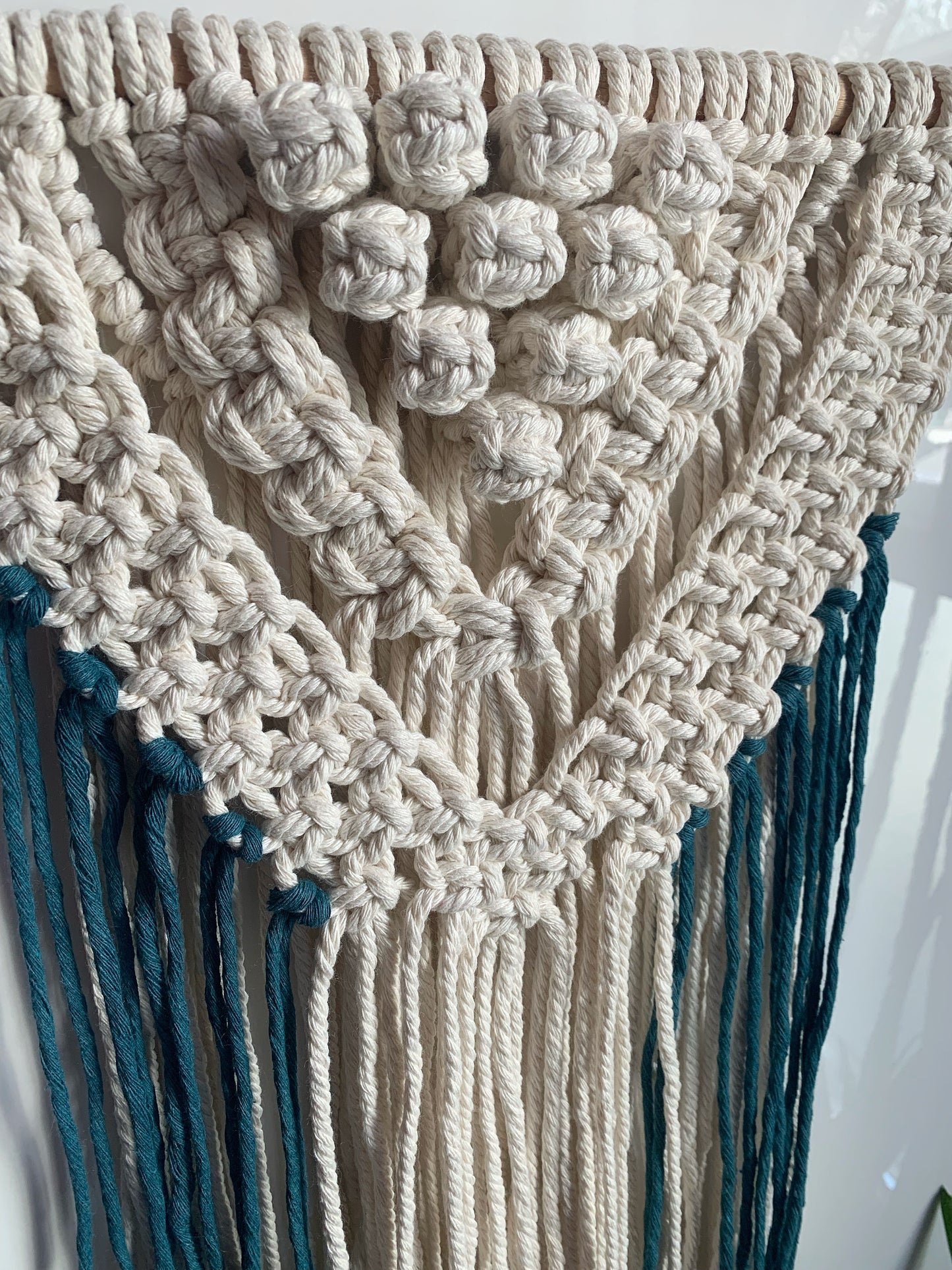 Arazzo in macramè “Waiting for the ocean”