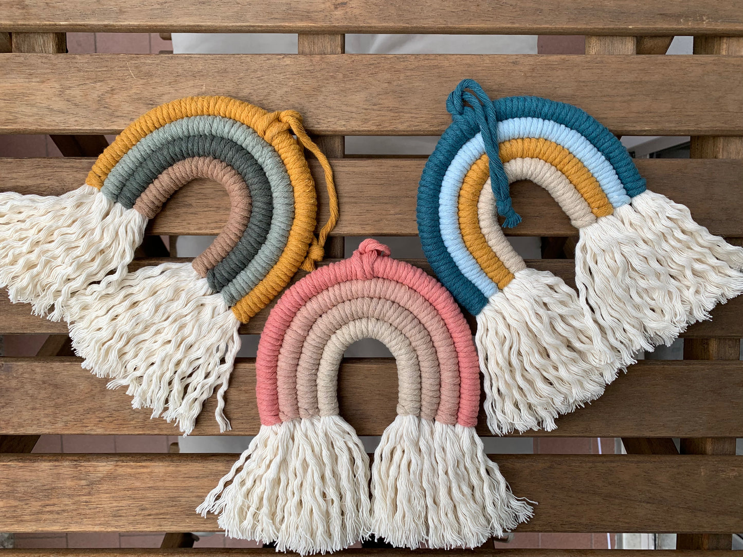 Arcobaleno boho in macramè per nascita - misura media
