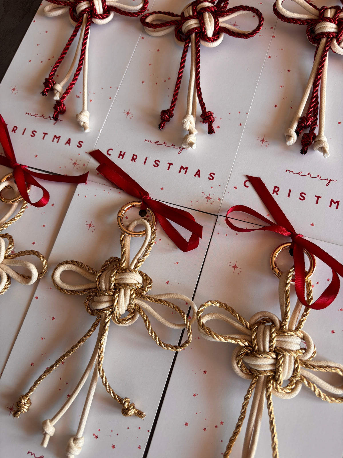 Charms “Lucky knot” con card natalizia