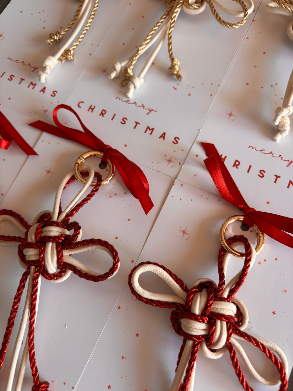 Charms “Lucky knot” con card natalizia