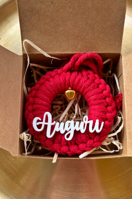 Ghirlandina con scritta “Auguri”