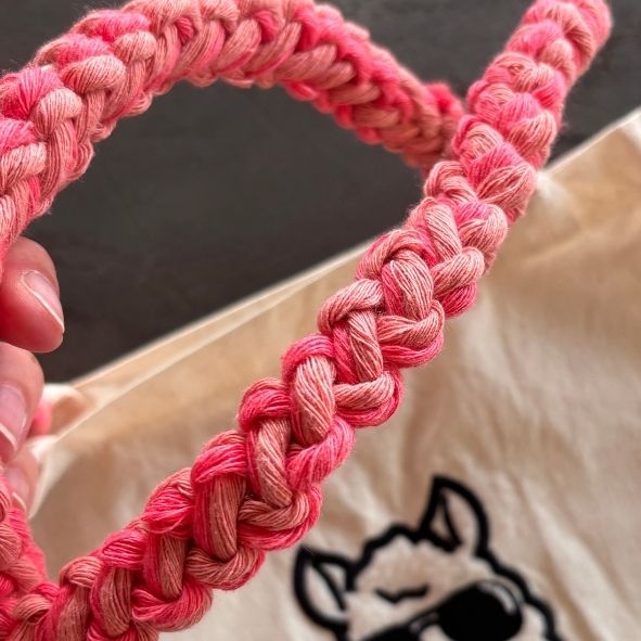 Personalizza la tua tote bag con manici in macramè
